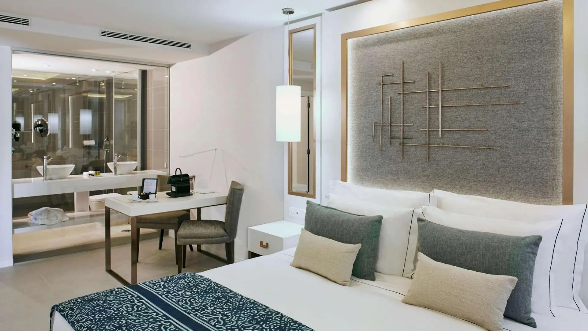 Tivoli Carvoeiro Hotel  Carvoeiro (Lagoa)